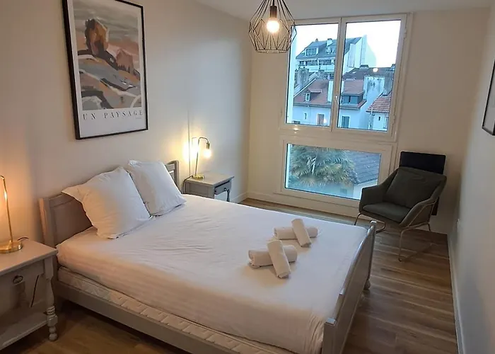 T3 Centre - Balcon Apartment